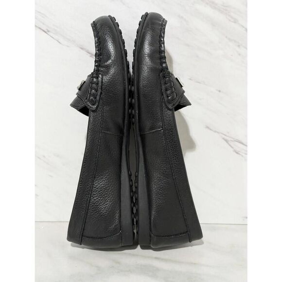 Coach New York Women's Black Solid Slip-On Round Toe Flat Loafers Shoe Size 7B - Picture 2 of 9